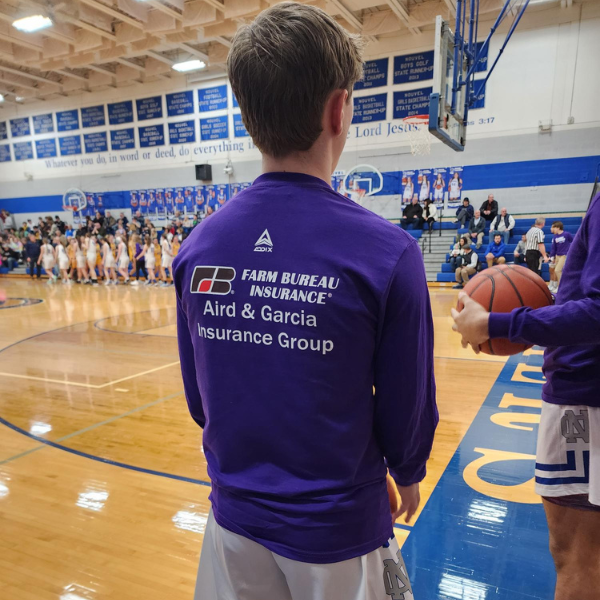 basketball player in warmups